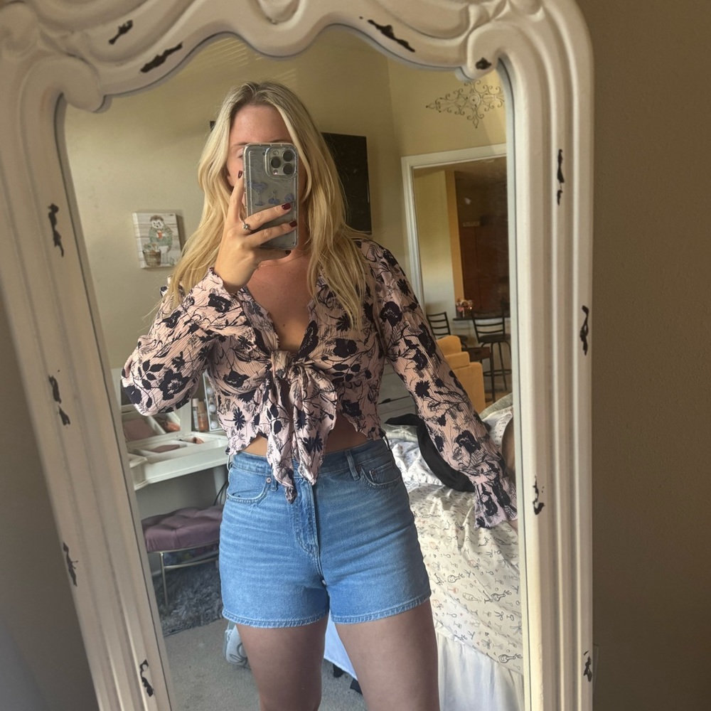 Express Pink and Navy Floral Blouse M